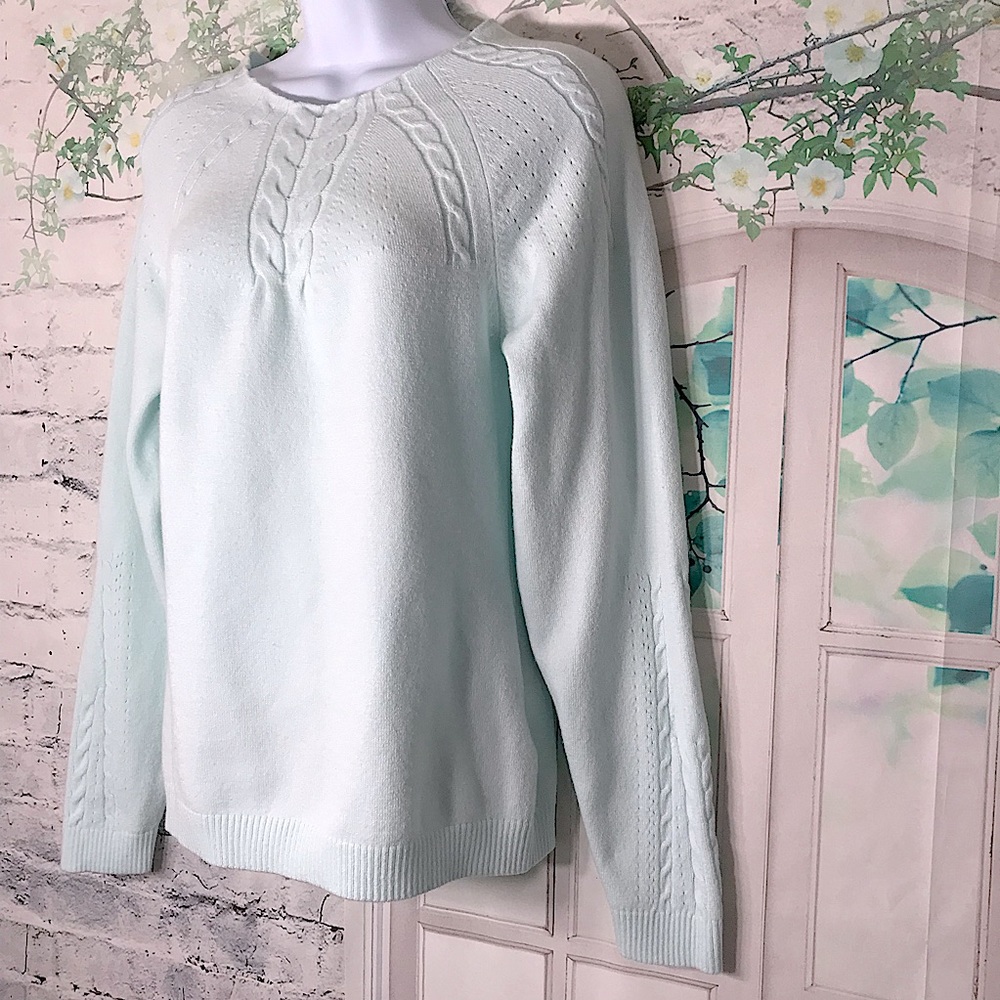 VENUS Soft Long Sleeve Mint Sweater Large - Picture 3 of 7